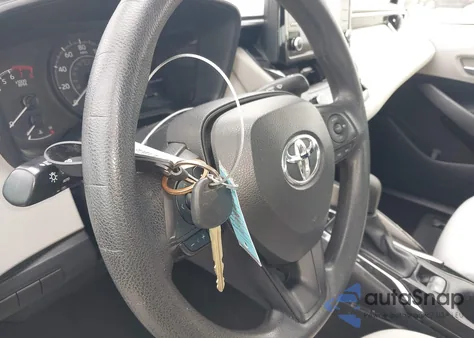 2020 Toyota Corolla L z USA, uszkodzony, nr VIN 5YFDPRAE7LP069077